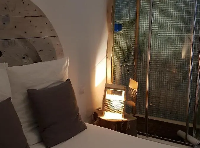 Cactus Host Hostel *