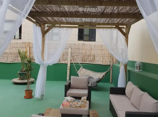 Cactus Host Хостел *